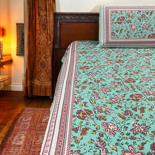 Aura Green Pure Cotton 200 TC Bedsheet With 2 Pillow Covers