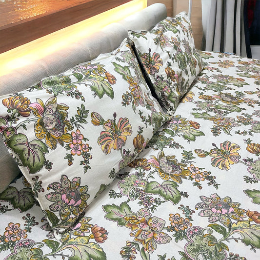 Chic Floral Pure Cotton Bedsheet With Pillow Covers