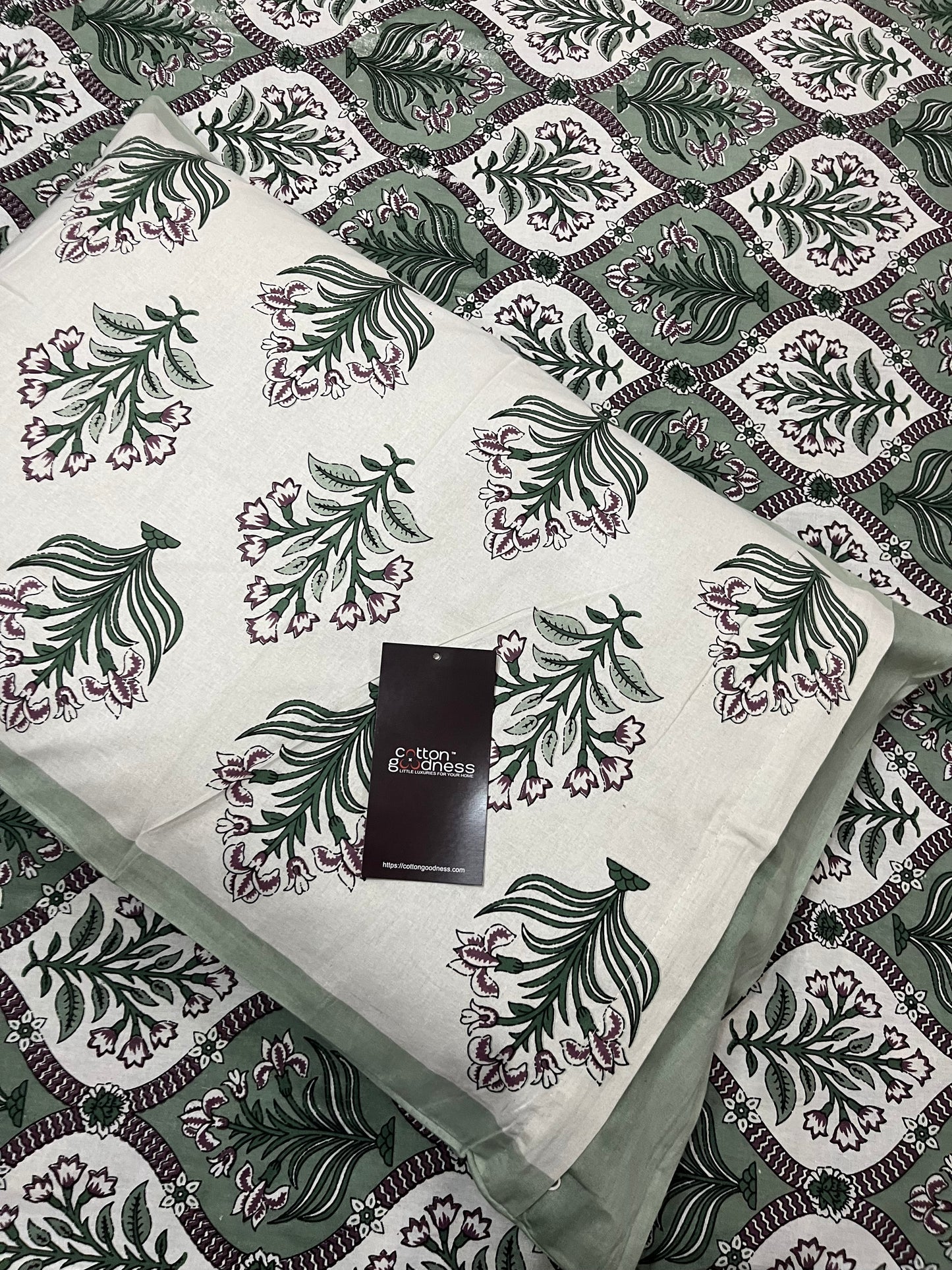 Gulfam Green Pure Cotton Bedsheet With Two Pillow Covers 200 TC Cotton Goodness