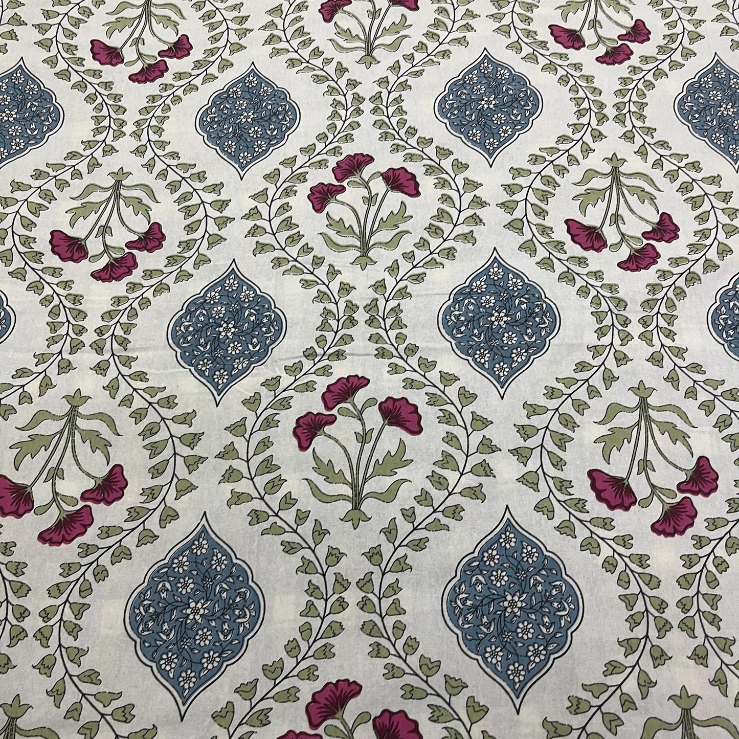 Gulzar Red Printed 100% Cotton Bedsheet With Pillow Covers Cotton Goodness