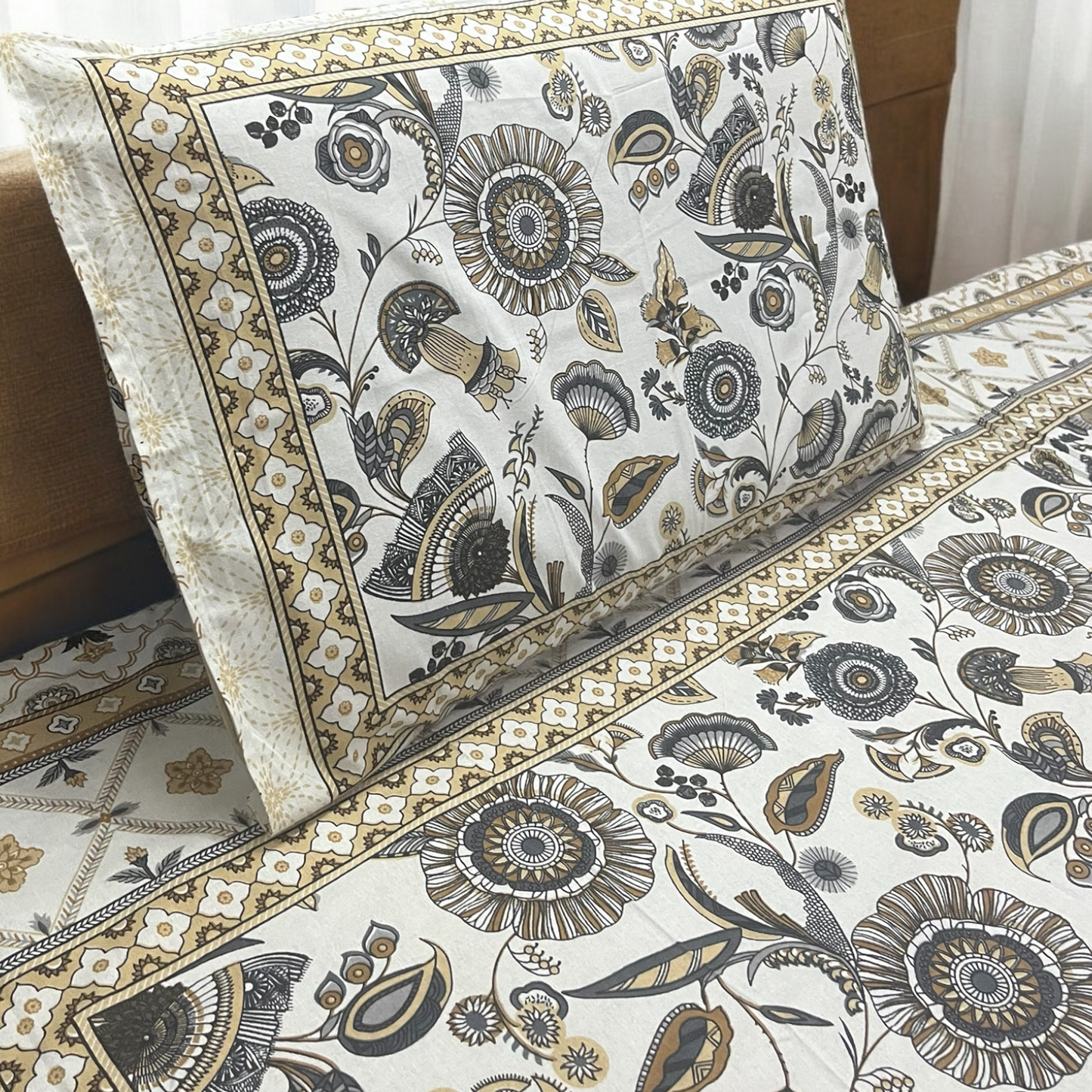 Naz Yellow Pure Cotton Super King Size Bedsheet With 2 Pillow Covers Cotton Goodness