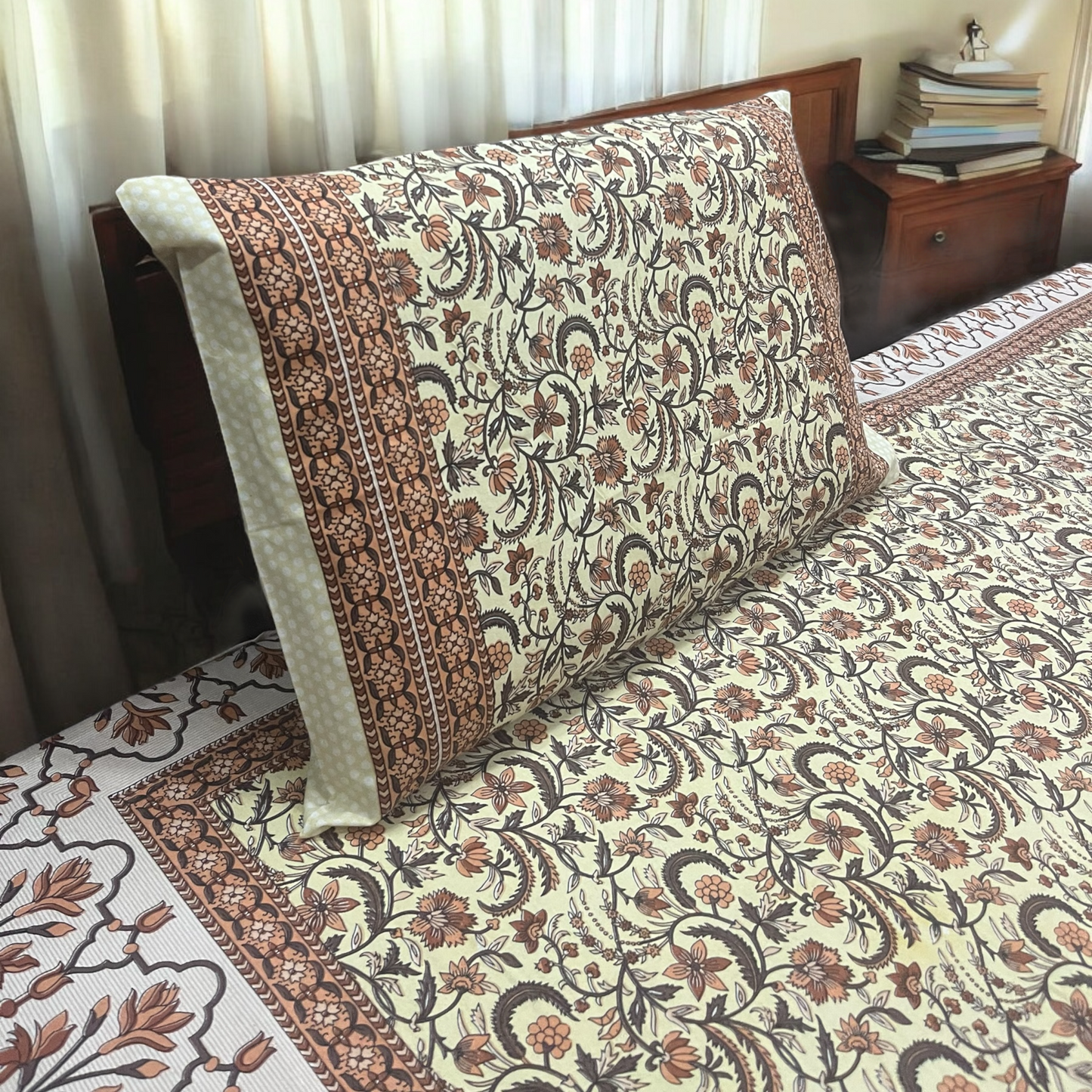 Noor 100% Premium Cotton Super King Size Bedsheet With 2 Pillow Covers Cotton Goodness