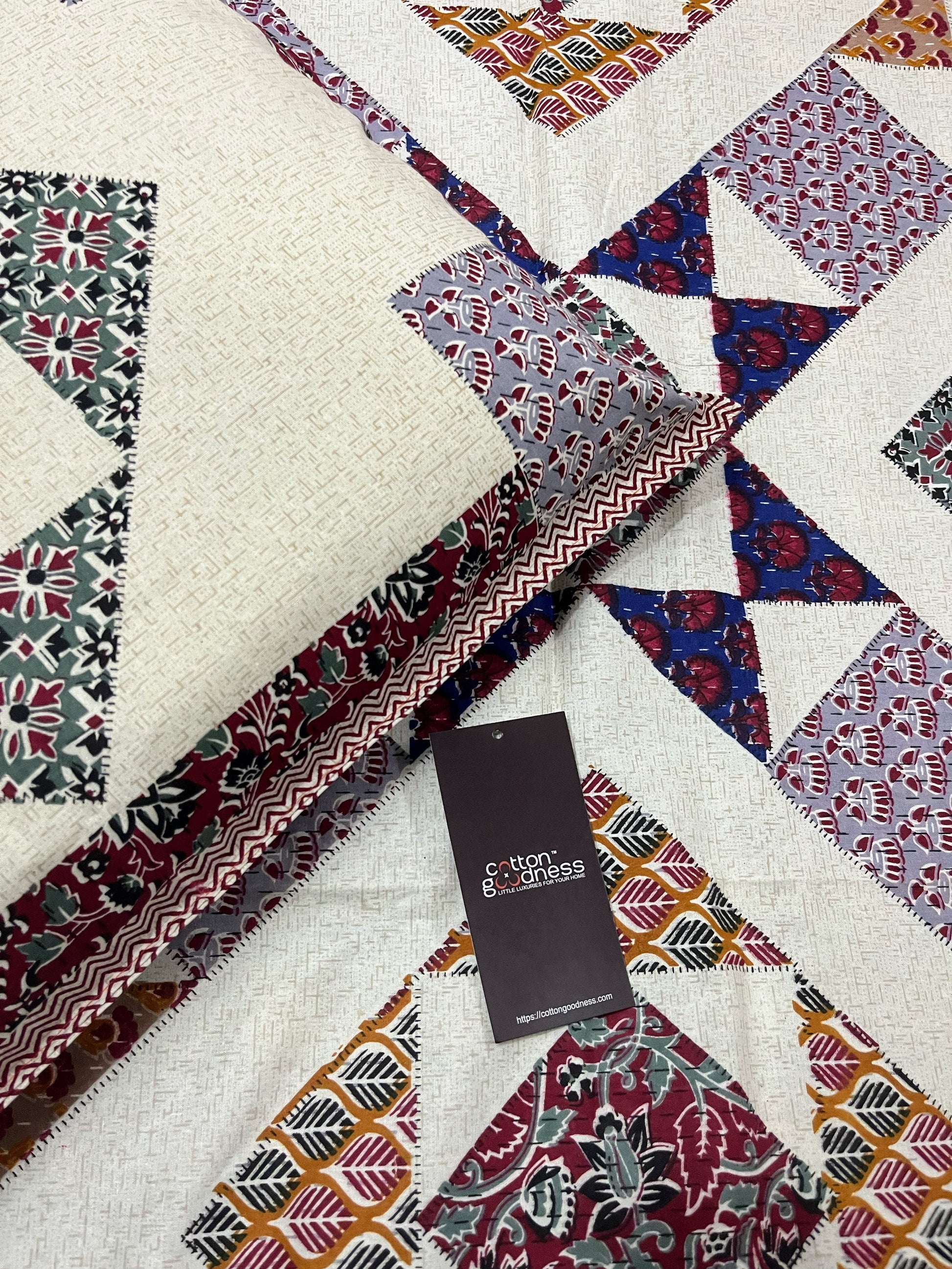 Pure cotton bedsheet with pillow covers