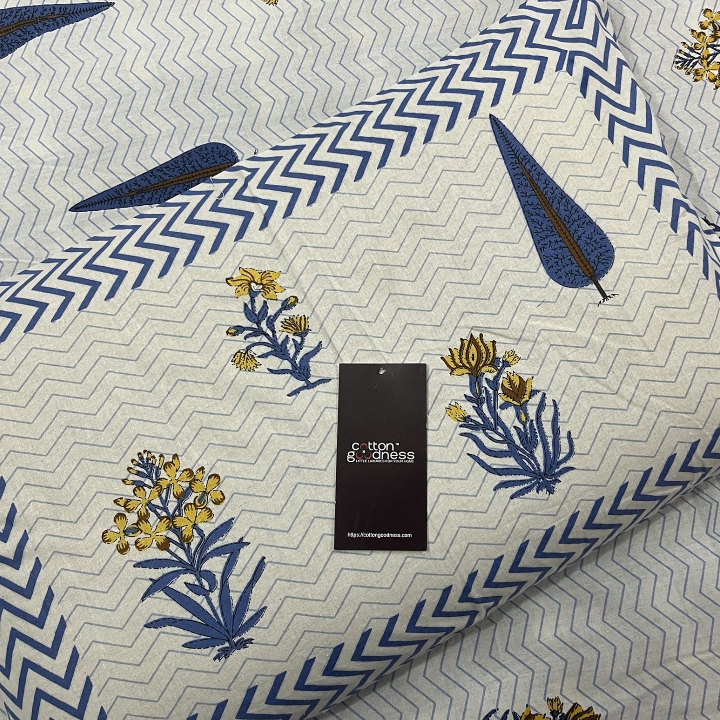 Bagheecha 200 TC Premium Cotton Bedsheet With Pillow Covers Cotton Goodness