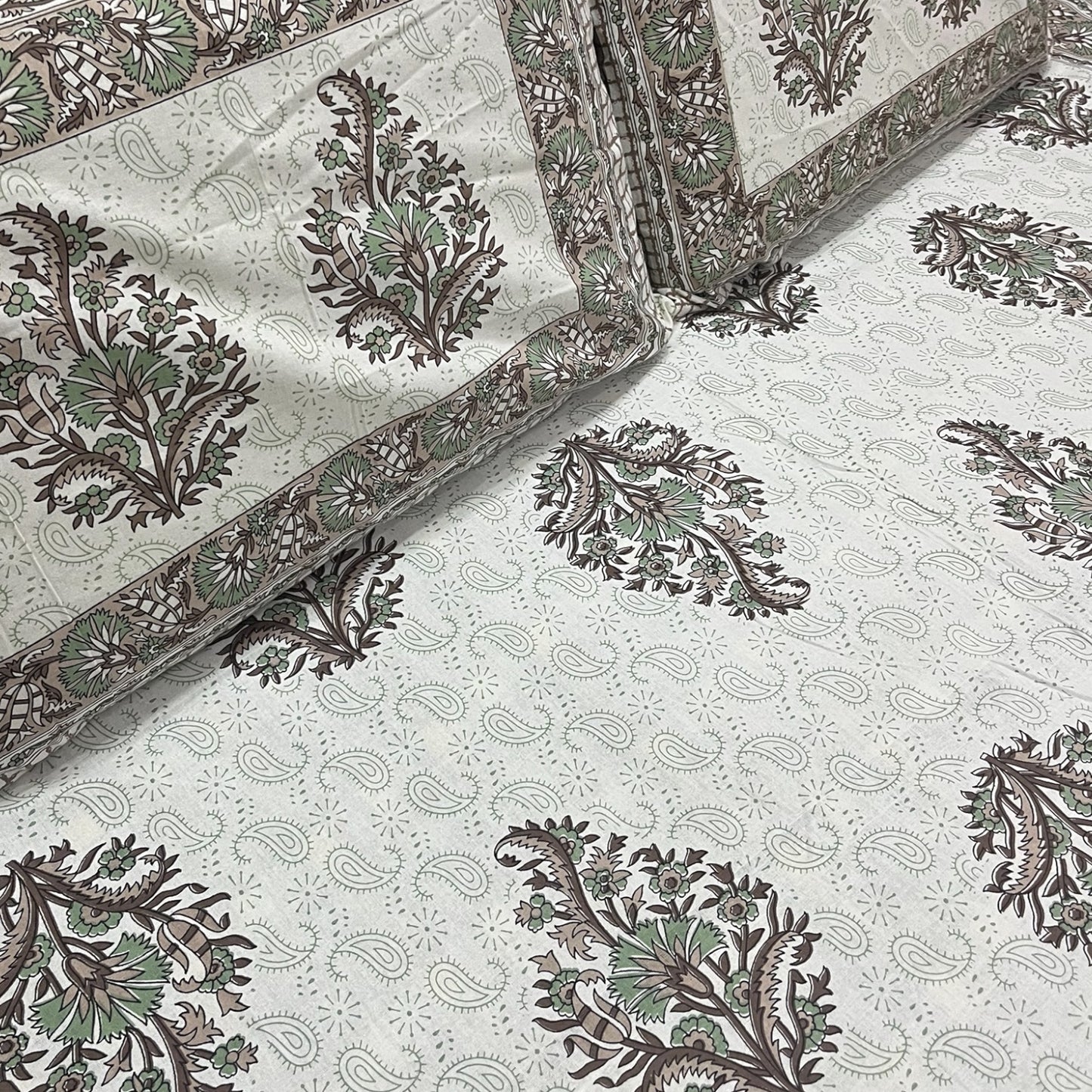 Ikkat Brown Red Printed Pure Cotton Bedsheet with Pillow Covers Cotton Goodness
