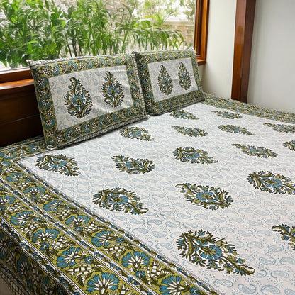Ikkat Green Printed Pure Cotton Bedsheet with Pillow Covers 200 TC Cotton Goodness