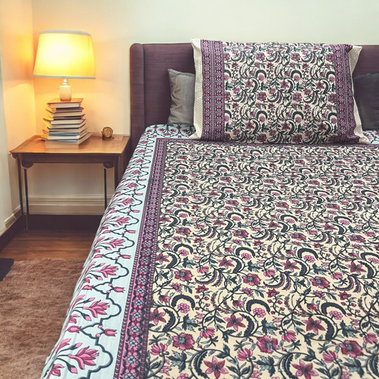 Noor Pink 100% Pure Cotton Super King Size Bedsheet With 2 Pillow Covers
