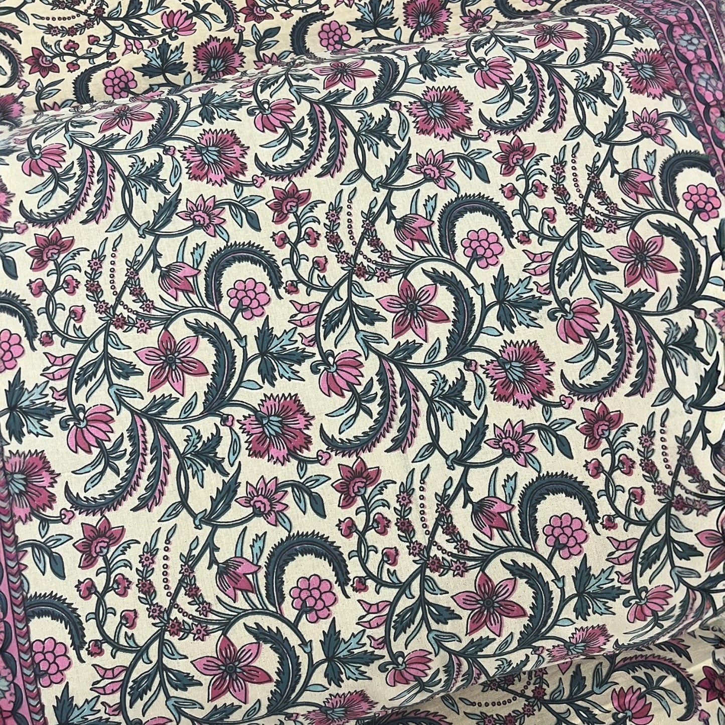 Noor Pink Pure Cotton Super King Size Bedsheet With two Pillow Covers Cotton Goodness