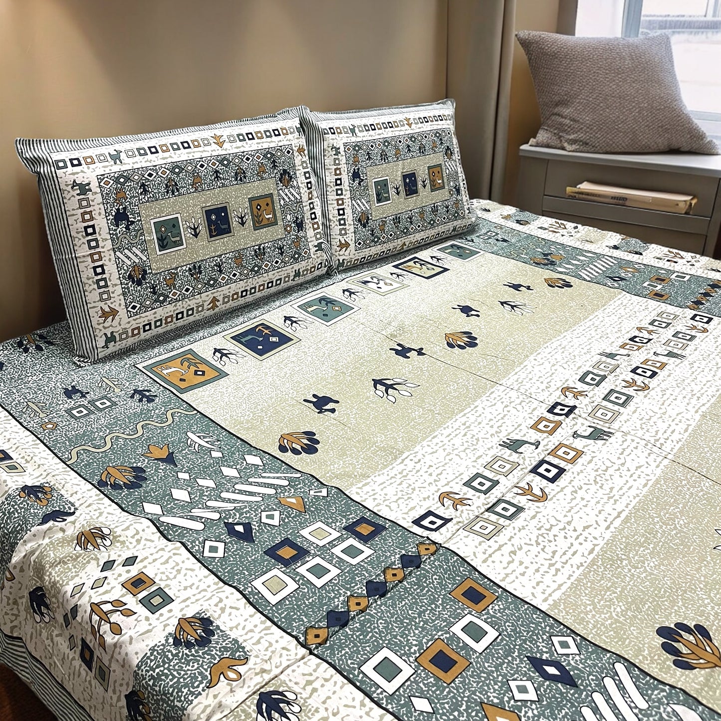Raahat 200 TC 100% Pure Cotton Double Bed Bedsheet With Pillow Covers Cotton Goodness